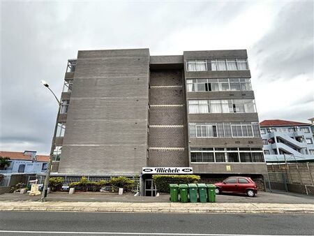 2 Bedroom Flat in Amanzimtoti