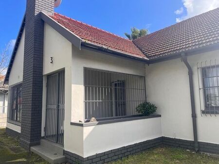 2 Bedroom house to rent in Thornton, Cape Town
