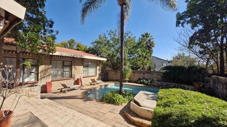 4 Bedroom house to rent in Khyber Rock, Sandton