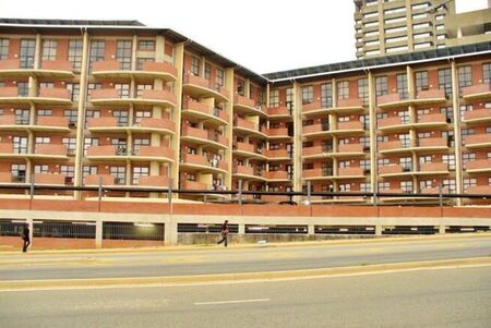 Bachelor Apartment to rent in Braamfontein Werf, Johannesburg