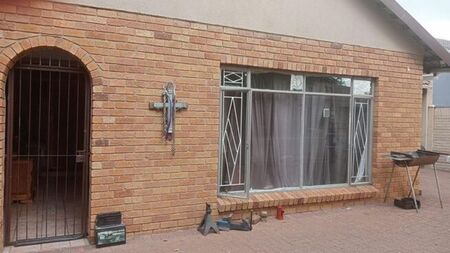 4 Bedroom house to rent in Secunda