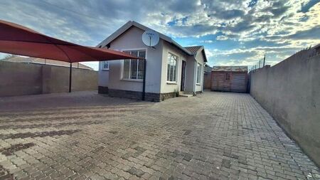 2 Bedroom house to rent in Duvha Park, Witbank