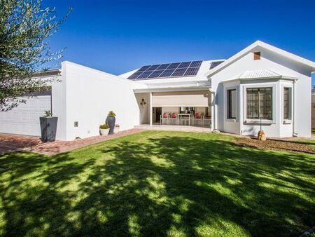 3 Bedroom House in Oudtshoorn
