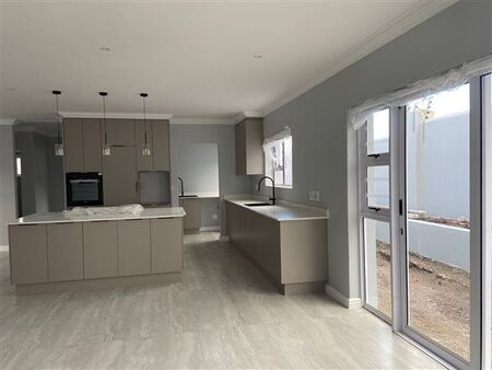3 Bedroom House in Sandbaai