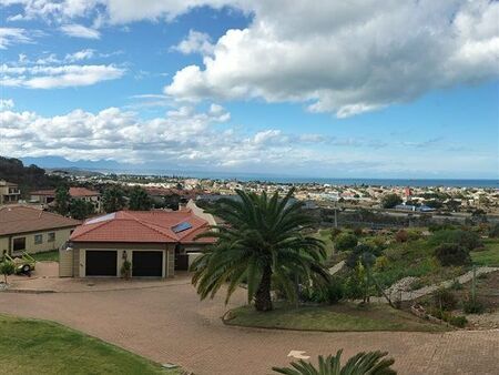 3 Bedroom Townhouse in Seemeeu Park