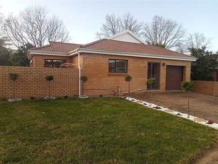 2 Bedroom House in George East