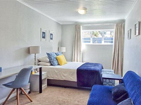 Studio apartment in Plumstead