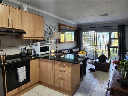 2 Bedroom Apartment in Burgundy Estate