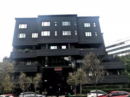 Bachelor apartment in Sandown