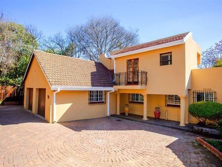 3 Bedroom House in Bryanston