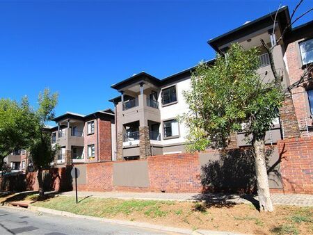 2 Bedroom Apartment in Craighall Park