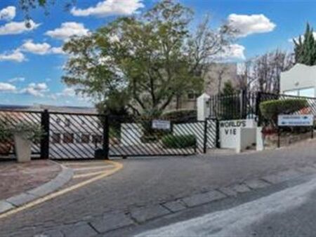 3 Bedroom Apartment in Northcliff