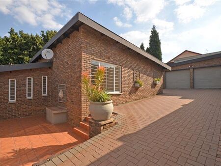3 Bedroom House in Northcliff