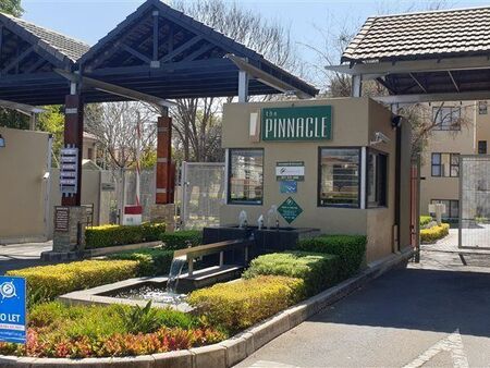 2 Bedroom Apartment in Douglasdale