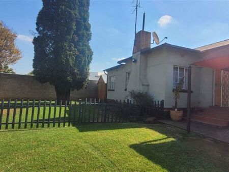 4 Bedroom House in Selection Park