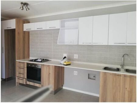 1 Bedroom Apartment in Modderfontein