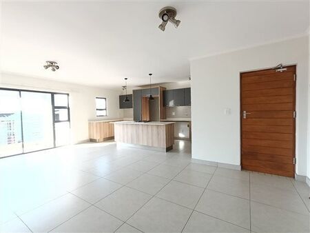 2 Bedroom Apartment in Glen Marais