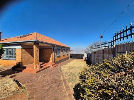 3 Bedroom House in Sunnyridge