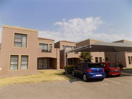 3 Bedroom Apartment in Jansen Park
