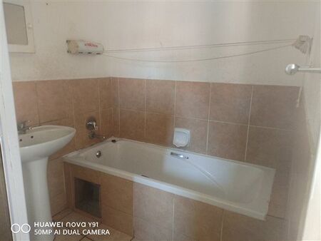 2 Bedroom Apartment in Comet