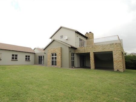 3 Bedroom House in Midstream Estate