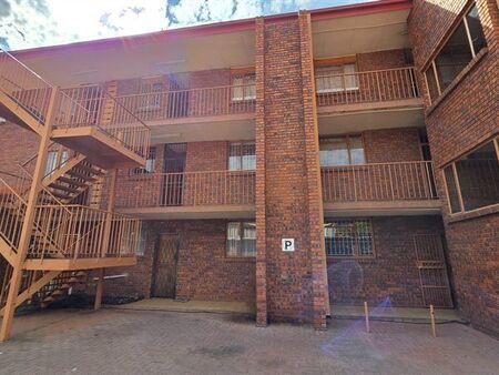 2 Bedroom Apartment in Erasmia