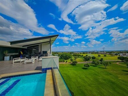 2 Bedroom Apartment in Midstream Estate