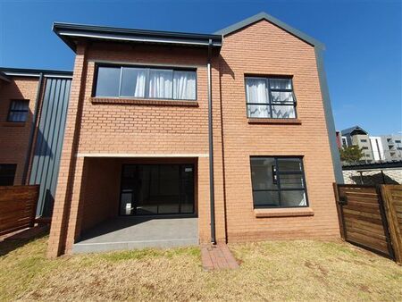 3 Bedroom Apartment in Highveld
