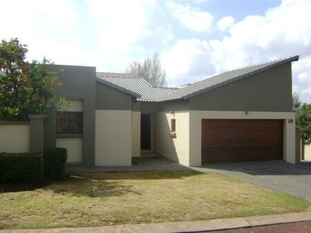 4 Bedroom House in Midlands Estate