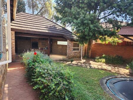 3 Bedroom House in Highveld