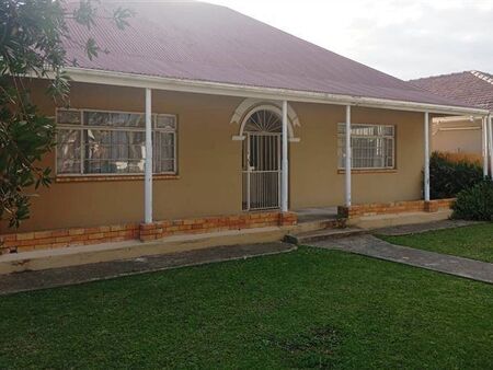 3 Bedroom House in Newton Park