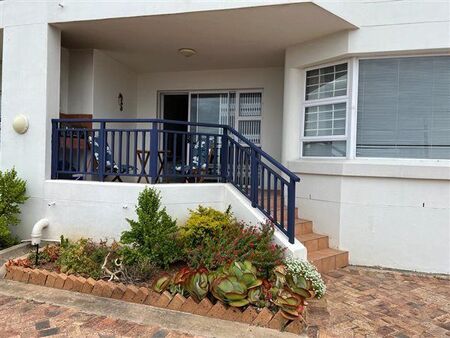 2 Bedroom Apartment in Humewood