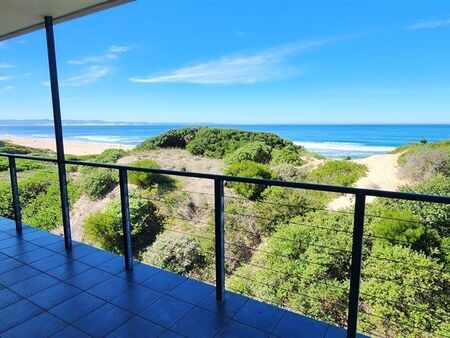 3 Bedroom Apartment in Jeffreys Bay