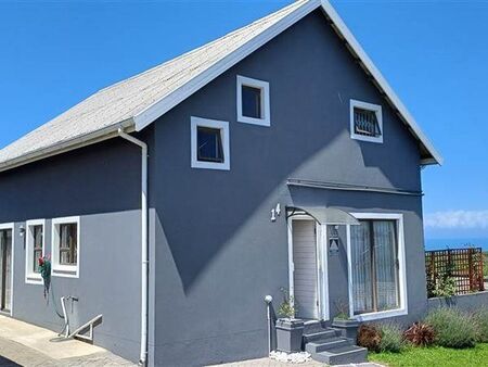 3 Bedroom House in Sunny Ridge