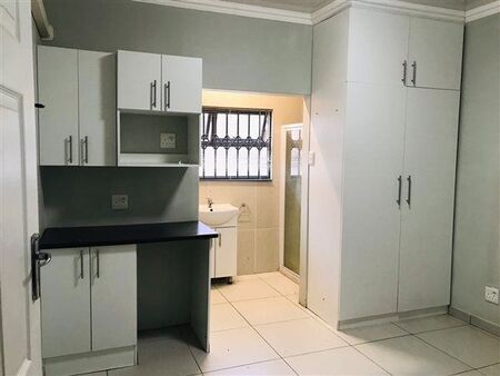 Studio apartment in Berea