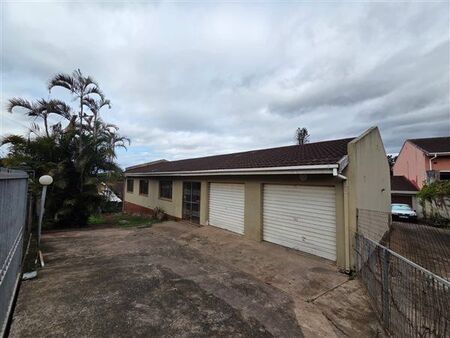3 Bedroom House in Mount Vernon