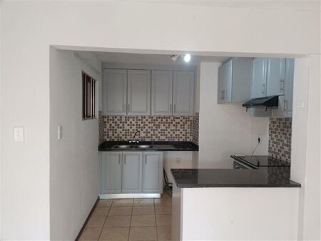 3 Bedroom Apartment in Amanzimtoti