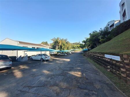 2 Bedroom Apartment in Amanzimtoti