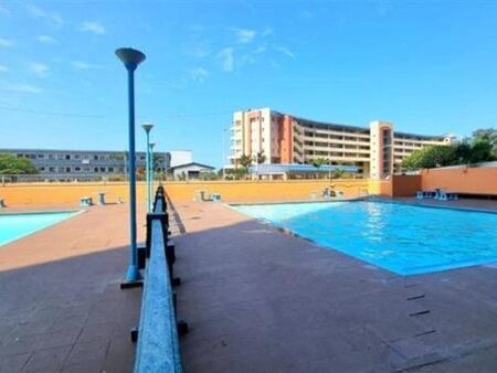 2 Bedroom Apartment in Amanzimtoti