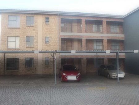 2 Bedroom Apartment in Weltevreden Park