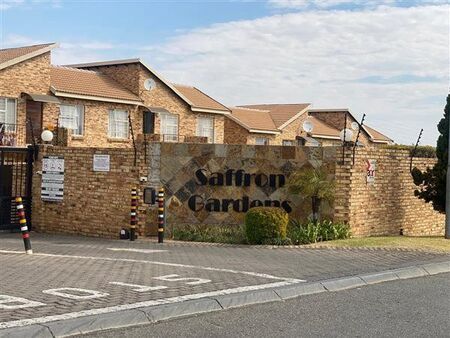 2 Bedroom Apartment in Roodepoort Central