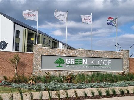 2 Bedroom Apartment in Mooikloof Equestrian Estate