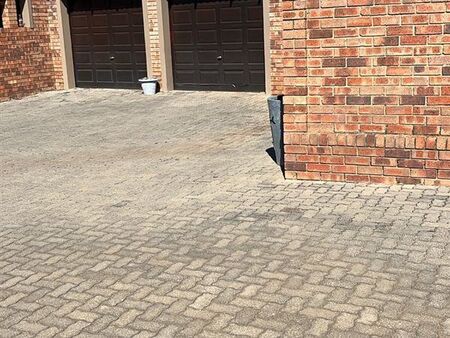 3 Bedroom Apartment in Willow Acres