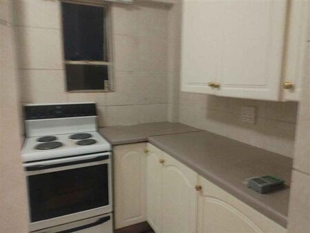 2 Bedroom Apartment in Weavind Park