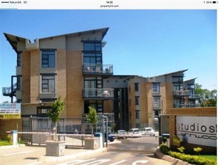 Bachelor apartment in Lynnwood