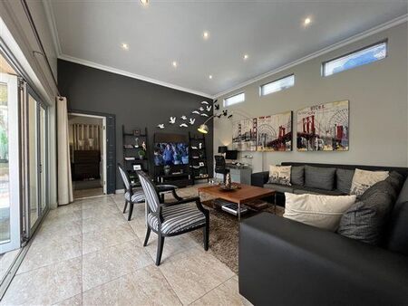2 Bedroom Cluster in Waterkloof Ridge