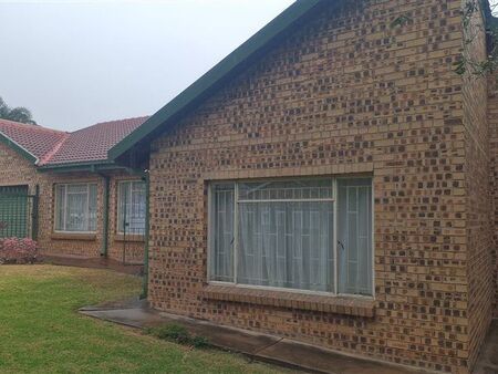 4 Bedroom House in Montana Park