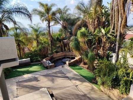 5 Bedroom House in Magalieskruin