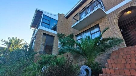 2 Bedroom apartment to rent in Mossel Bay Central