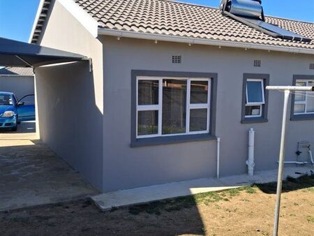 3 Bedroom Townhouse in Gonubie
